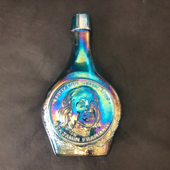 WHEATON BENJAMIN FRANKLIN GREAT AMERICAN SERIES BLUE GLASS DECANTER IRIDESCENT - Picture 8 of 14